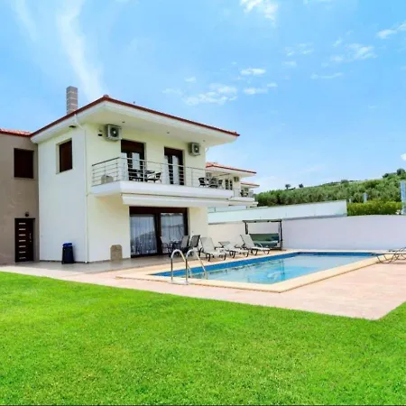 Villas Hanioti *