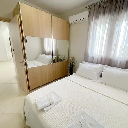 Villas Hanioti *