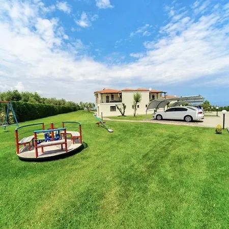 Villas Hanioti *