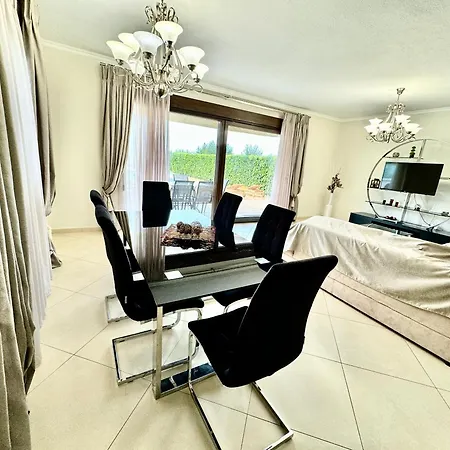 Villas Hanioti