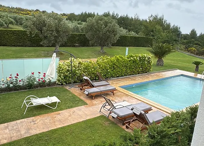 Villas Hanioti Vilă *