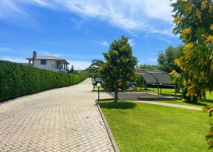 Villas Hanioti Vilă *