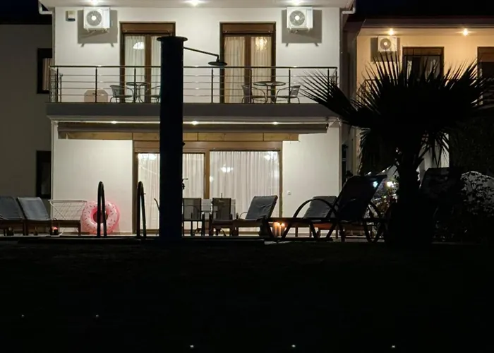 Villas Hanioti Vilă