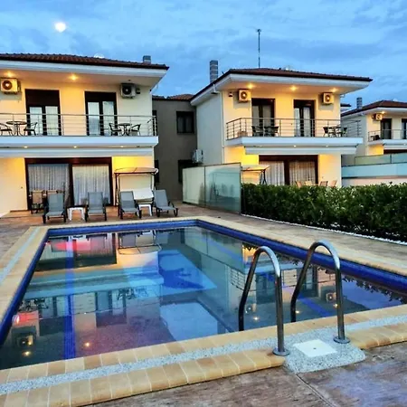 Villas Hanioti 别墅 *